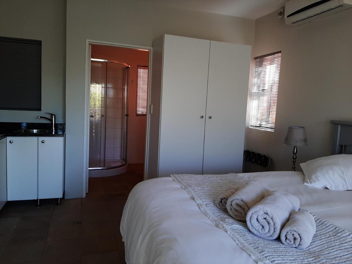 Orangerie Guest House Йоганнесбурґ Екстер'єр фото
